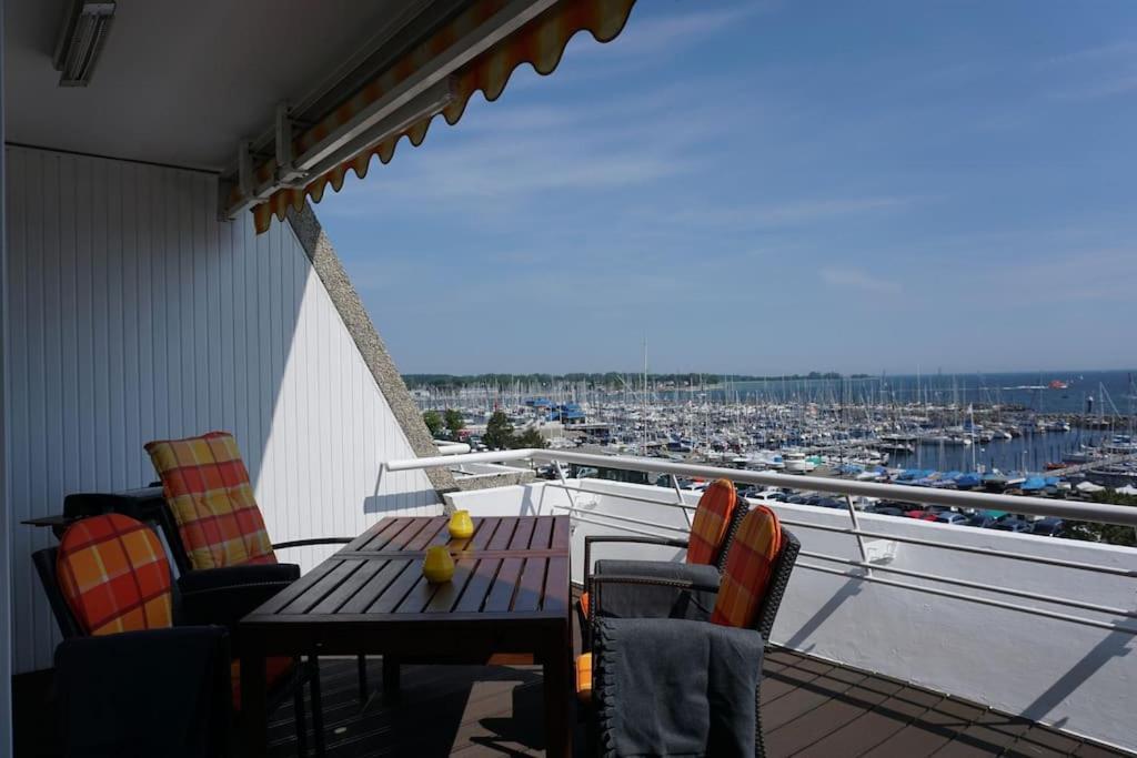 Appartamento Panoramablick Und Den Strand Direkt Vor Der Tuer Kiel Esterno foto